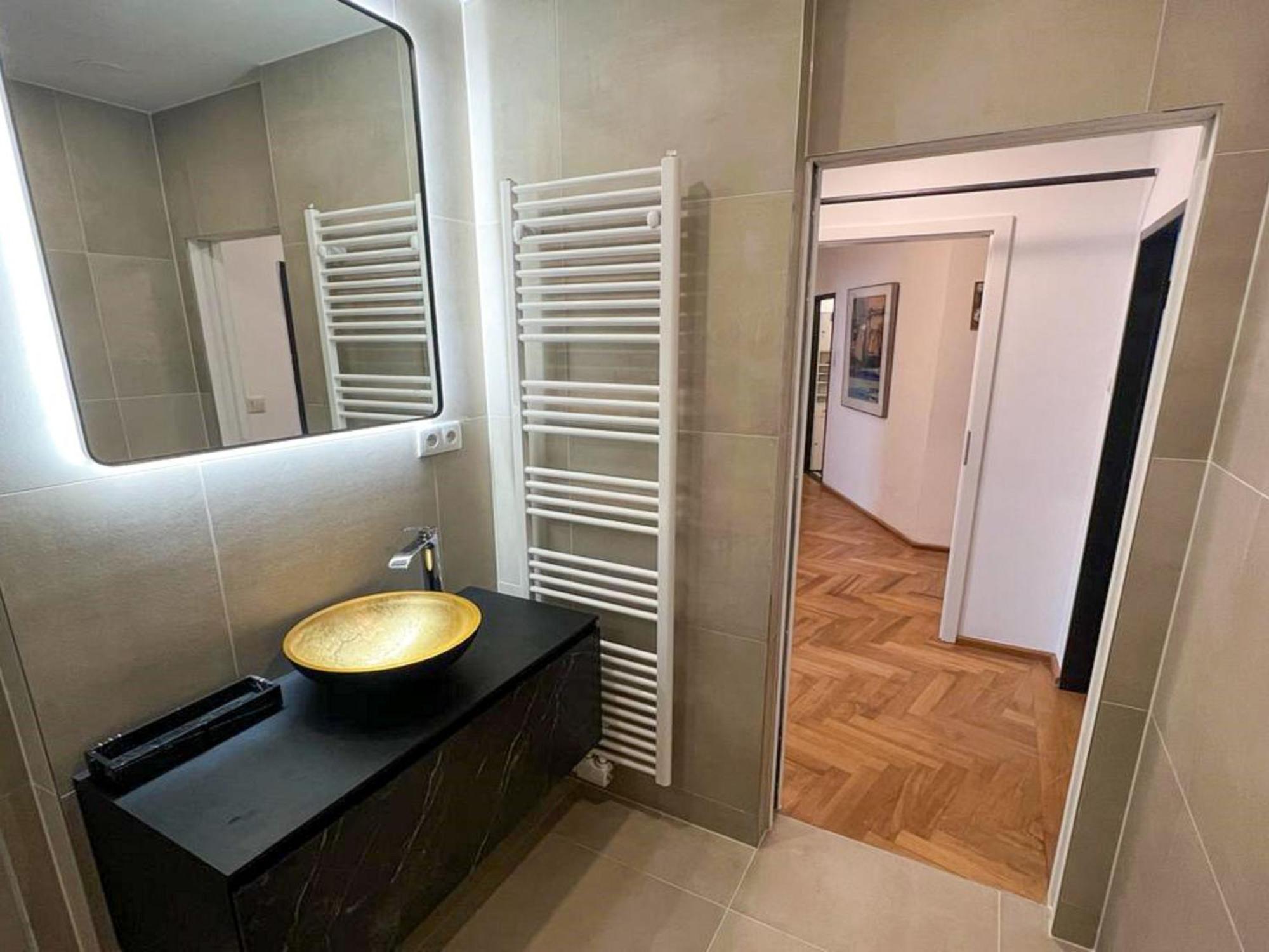 Apartment Opera By Interhome Wien Eksteriør bilde